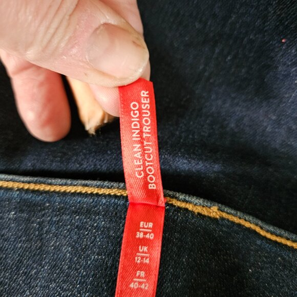 Spanx Clean Indigo Bootcut Trouser Jeans Women Size Medium Denim Stretch Shaping - Picture 13 of 13